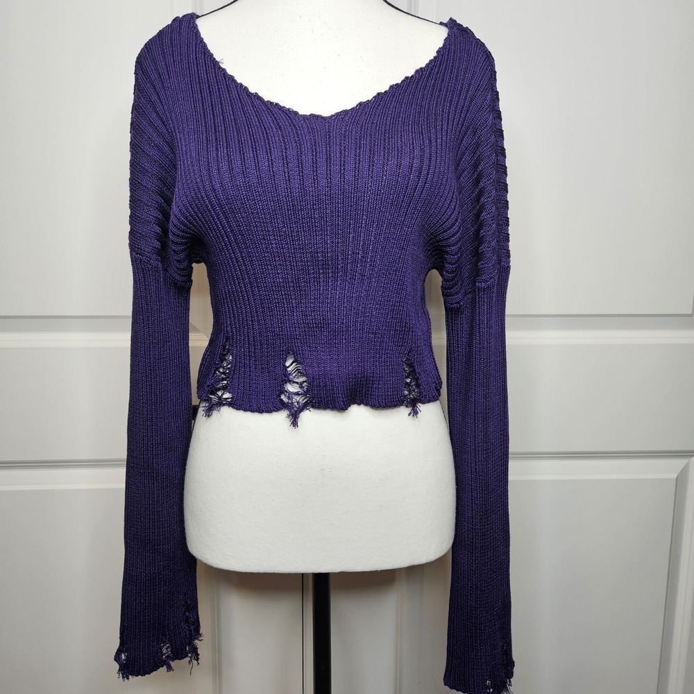 NWT Urban Outfitters Women's Crop Distressed Sweater L/S V-neck Size Small